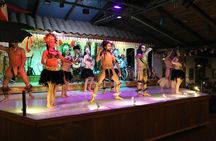 Small-Group Tour: Night City Tour with Santa Lucia Hill and Dinner Show