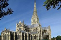 Salisbury and Stonehenge Day Tour from Southampton