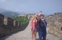 2 Sections Great Wall Hiking Tour to Mutianyu & Huanghuacheng 