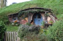 Hobbiton Movie Set Small Group Day Tour from Auckland 