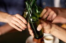 One hour Hen or Stag private party boat Budapest with unlimited beer and wine