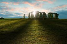 Private viewing of Stonehenge including Bath and Lacock Day Trip