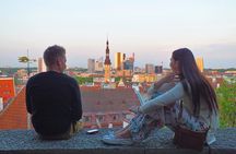 Private Shore Excursion: Tallinn Old Town Walking Tour with Round-Trip Transfer