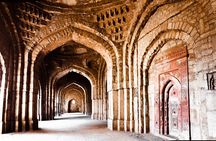 Qutub Minar & Mehrauli Temple/Market 