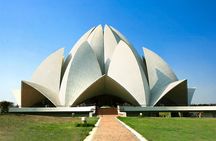 Private Delhi Tour: Lotus Temple, Qutub Minar and Dilli Haat