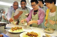 Market Tour and Taiwanese Cooking Class in Taipei