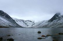Loch Ness & Urquhart Castle Private Day Tour with Scottish Local
