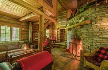 Algonquin Log Cabin Canoe and Hike 3 Day Adventure