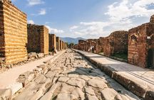 Transfer with stop in Pompeii from Naples to Amalfi Coast&Sorrento
