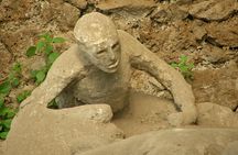 Transfer with stop in Pompeii from Naples to Amalfi Coast&Sorrento