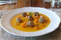 Lunch or dinner and cooking demo at a local home in Vico Equense