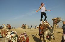 Giza Pyramids, Memphis and Sakkara Day Trip