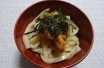 Experience all of Japanese culture and Japanese food experience classes "origami, udon, Japanese food, green tea, calligraphy" in 4 hours