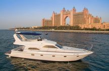 2 Hour Yacht Tour Around Palm Island