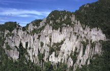 4 Days 3 Nights Mulu 4 Showcaves with Pinnacles 