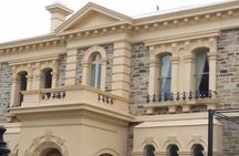 Adelaide Walking Tour: Hills, Squares and Parklands