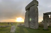 Private Day Tour to Stonehenge, Bath and The Cotswolds