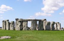 Extended visit: Windsor Castle & Stonehenge with Free Snack Pack