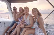 1h Refreshing Sailing Tour in Barcelona with Open Bar & Snacks 