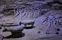 Folk Custom Xi'an Tour to Cave Dwelling Village and Jingdi Tomb