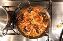 Interactive Paella & Sangria Cooking Class in Barcelona with Josh