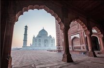 Private Day Tour to Taj Mahal and Agra Fort from Delhi by Car