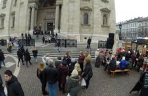 Budapest Christmas Walking Tour & Entry to St Stephen's Basilica