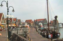 Day Trip from Amsterdam to Zaanse Schans Windmills and Volendam