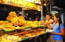 Private George Town by Night with Food Tasting and Trishaw Ride