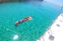 Mykonos Catamaran Full Day Private Cruise, 8-flavor Meal & Drinks
