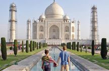 From Delhi: Private Day Tour to Taj Mahal & Agra Fort
