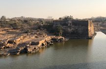 Guided Chittorgarh Fort Day Tour from Udaipur With Lunch