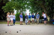 Petanque (boules) lesson in Provence