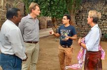  Hyderabad city tour with guide & lunch in private car for a heritage experience
