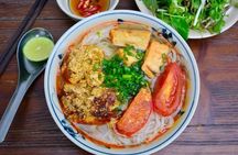 Street Food Tour in Hanoi