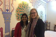Traditional Dinner with Indian Family in Jaipur With Transfers