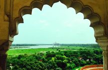 5-Days Luxury Golden Triangle Tour from Delhi Include,Hotel,Guide &On Board WiFi