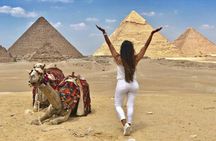 Private Day Tour: Giza Pyramids and Sphinx, Egyptian Museum and Tulun Mosque from Hurghada
