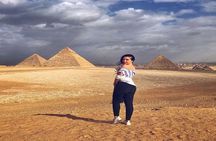 8 Hours Guided Tour to Giza Pyramids, Egyptian Museum with Cairo Tower