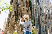 Barcelona: Wonders of Gaudi Bike Tour