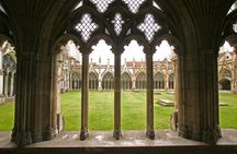 Leeds Castle, Canterbury Cathedral and Cliffs of Dover Day Trip