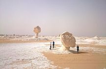 Giza Pyramids Bahariya Oasis 3 Day Tour From Cairo