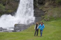 Bergen: Private Full-Day Roundtrip to Hardangerfjord with cruise