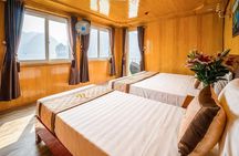 Staying 3 days - 2 nights on boat included: biking island and water activities