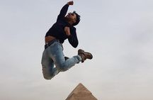 Day Tour To Pyramids of Giza and Egyptian Museum 