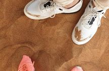 Dubai: Desert Safari 4x4 Dune with Camel Riding and Sandboarding