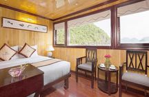Bai Tu Long boutique & budget cruise 2D: Kayaking, swimming at pristine palaces