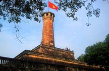 Small-group motorbike sightseeing and food tour in Hanoi