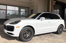 Luxury Private Tour of Niagara Falls by Porsche from Toronto