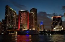 Sunset Sail in Miami: Complimentary Champagne Toast